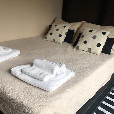 Limay Bed&Breakfast Neuquen Bilik gambar